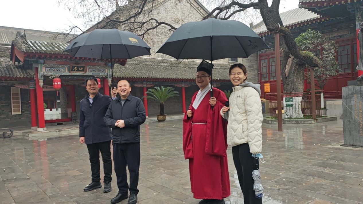 98e26e3cddb5e4305d0bc22cd7f7e095