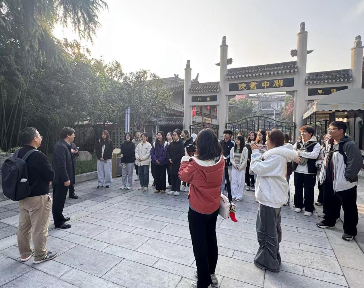 d25a922c43571df24a4b36e8693a54e